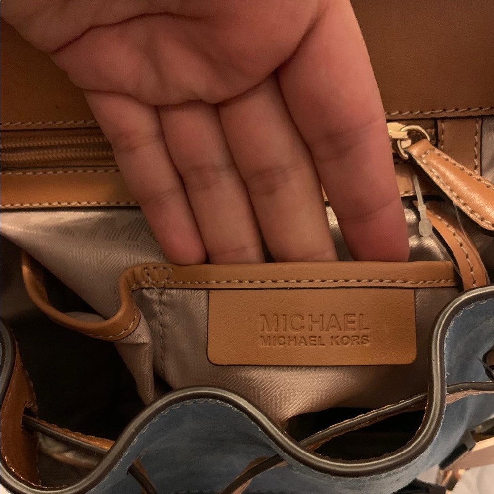 Sold‼️Michael Kors backpack 🎒 - Picture 4 of 14